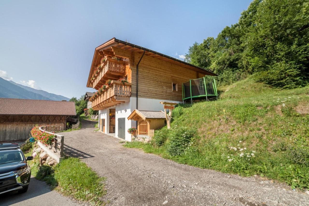 Innergasserhof Ferienwohnung Enzian San Martino in Passiria Exterior foto