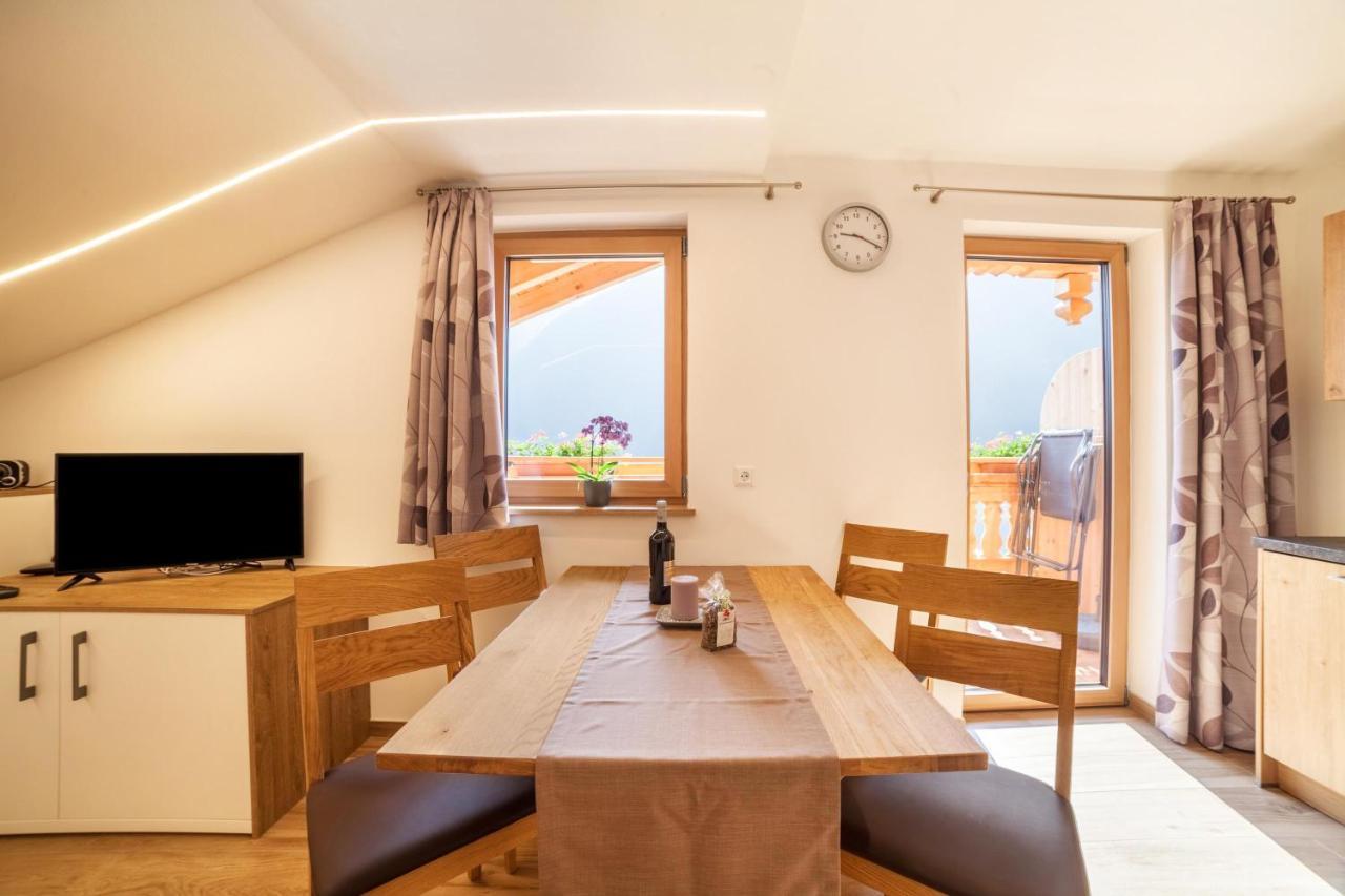 Innergasserhof Ferienwohnung Enzian San Martino in Passiria Exterior foto